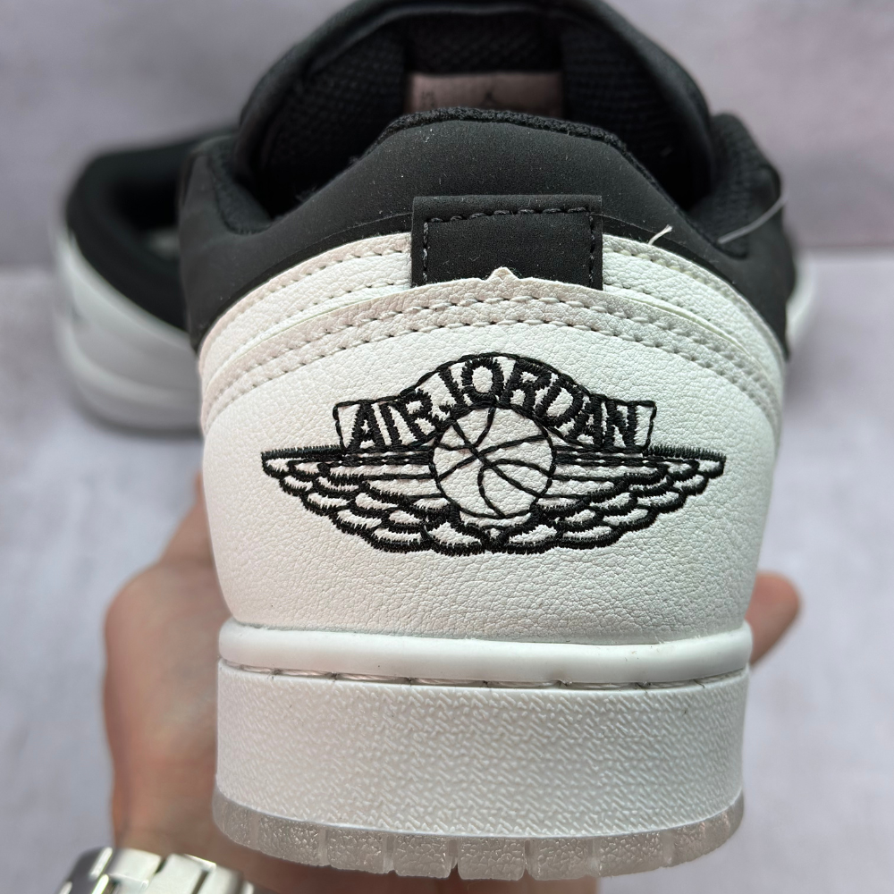 NIKE JORDAN LOW 1 SE BLANCA Y NEGRA - Image 6