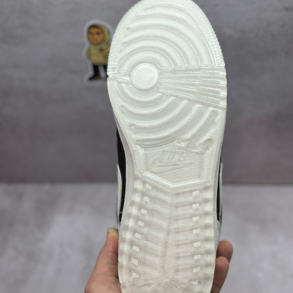 NIKE JORDAN LOW 1 SE BLANCA Y NEGRA - Image 4