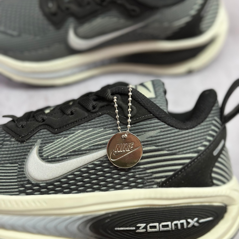NIKE ZOOM X GRIS - Image 3