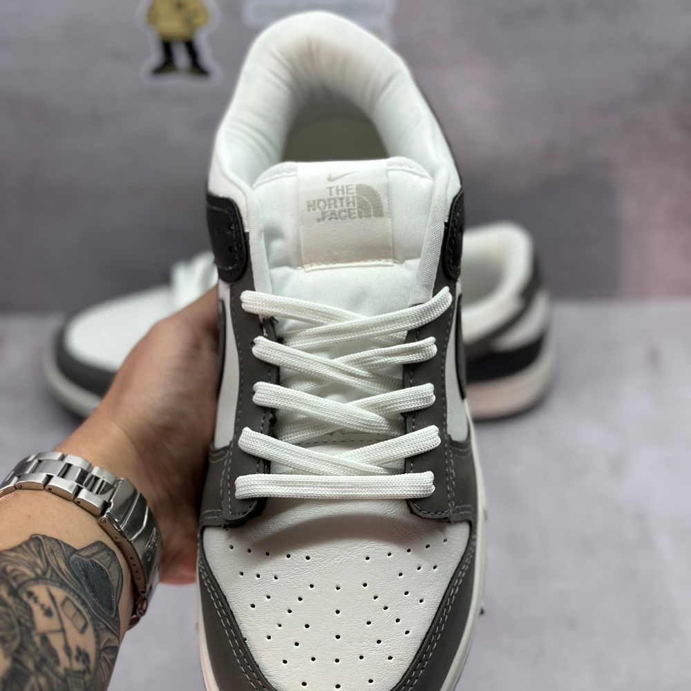 NIKE DUNK LOW GREY "TNF" - Image 8