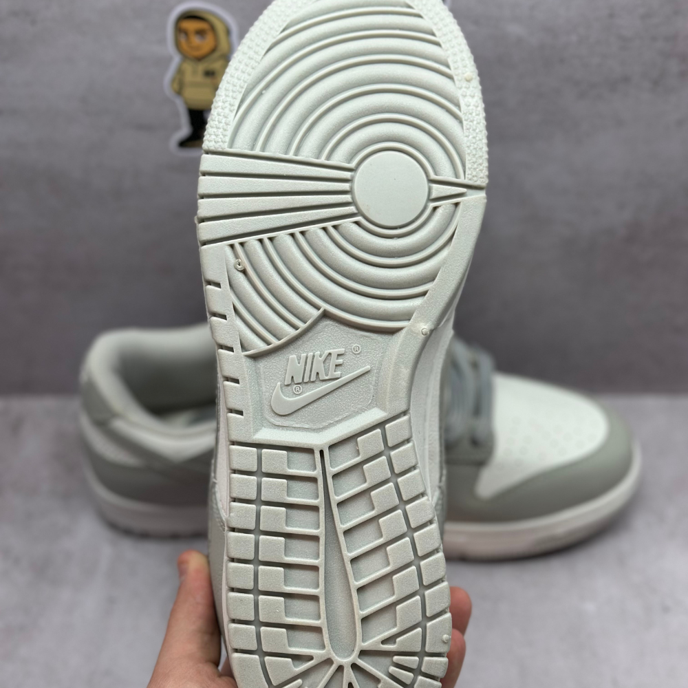 NIKE DUNK LOW GRIS - Image 3