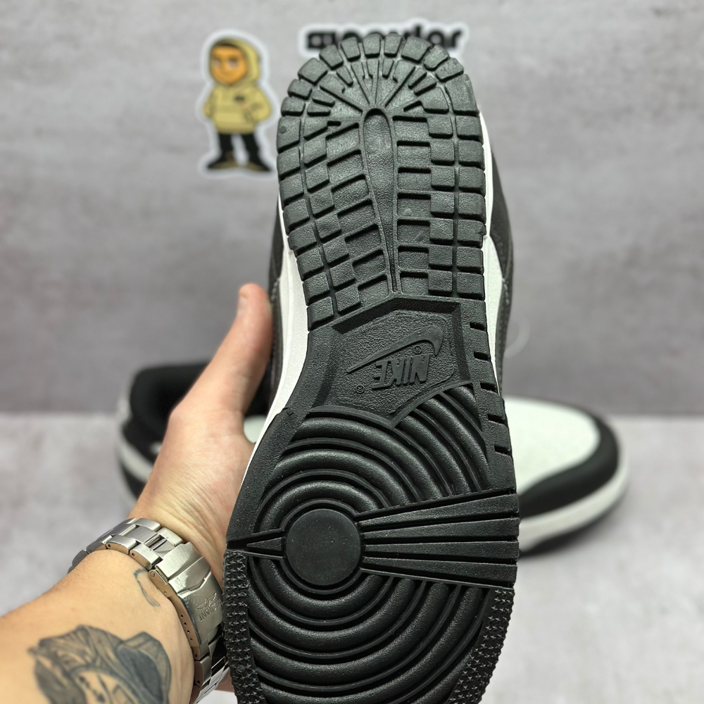 NIKE DUNK LOW PANDA - Image 5