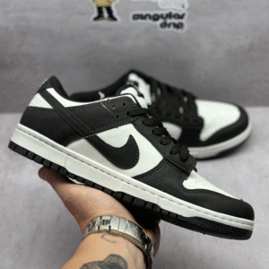 NIKE DUNK LOW PANDA